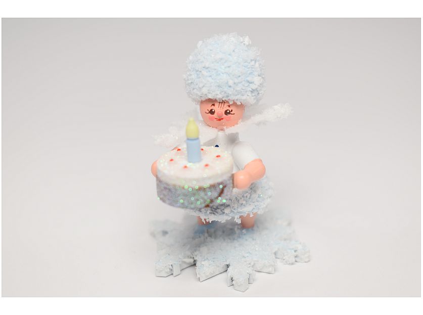 Kuhnert - Little Snowflake with Birthday Cake