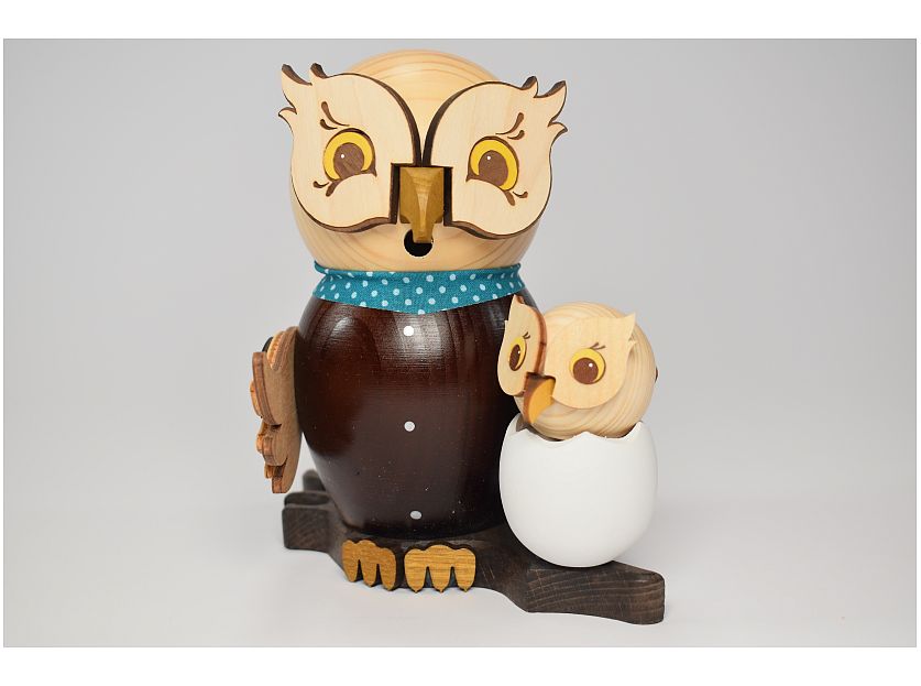 Kuhnert - Smoky Owl with Baby