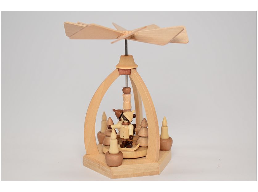 Romy Thiel - Heat Game Pyramid Winter Children