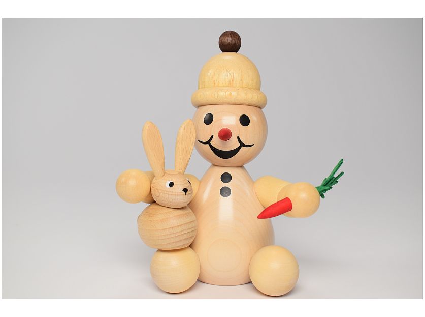 Wagner Schneemann Junior sitzend mit Hase mittel