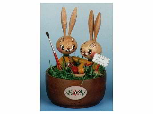 Mothes - easter bunnies in the basket