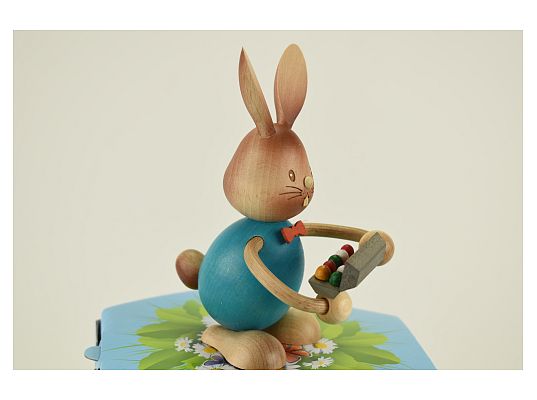 Kuhnert - Stupsi Bunny with egg box (with video)