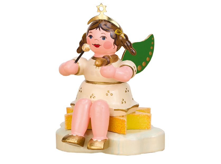 Hubrig - Angel with sound wood - sitting