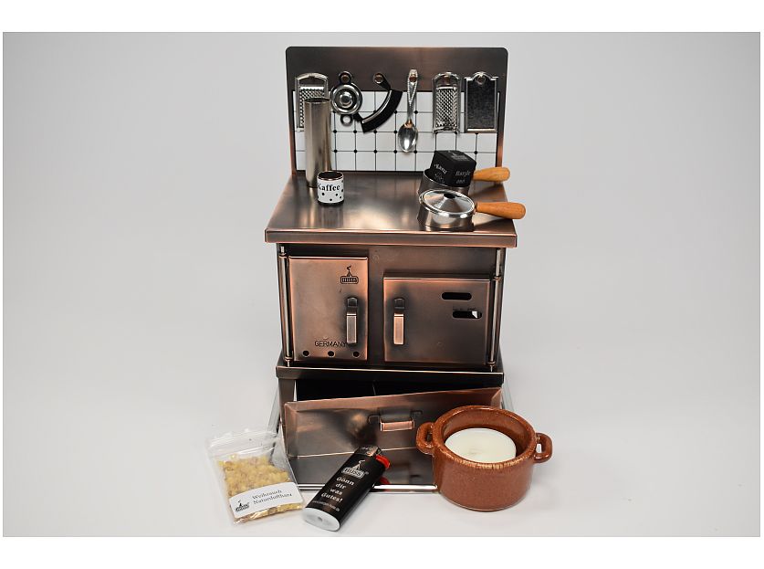 Huss - Kitchen Stove - The Attractive antique copper