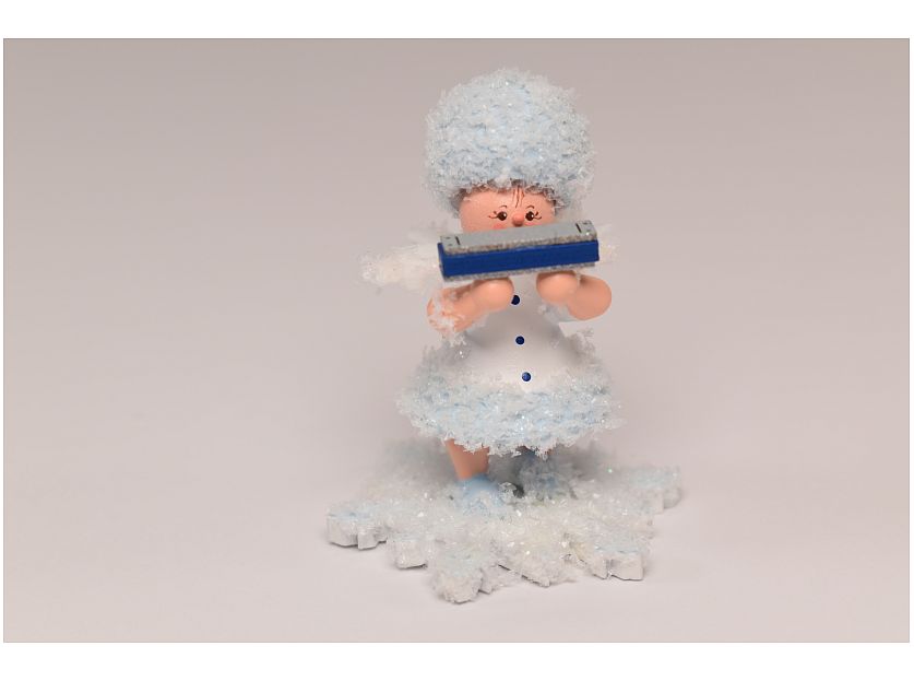 Kuhnert - Snowflake with harmonica