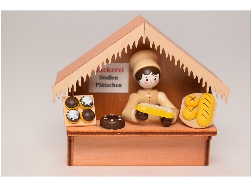 Romy Thiel - Christmas market stall bakery