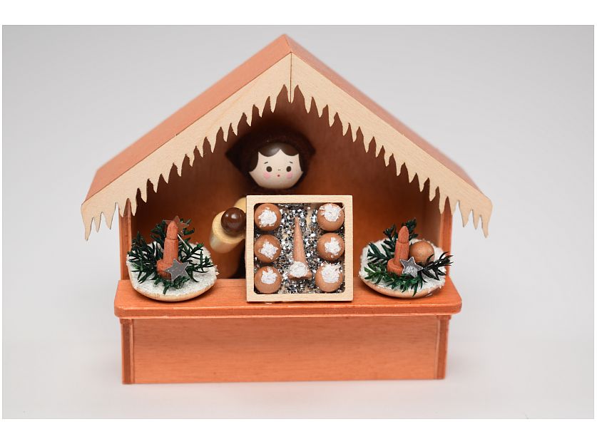 Romy Thiel - Christmas market house Christmas tree decorations