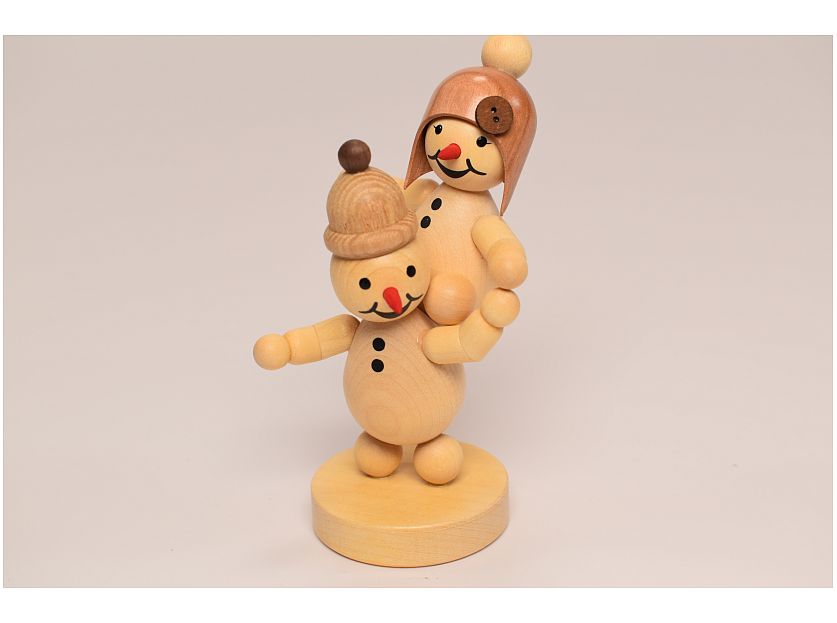 Wagner - Snowman siblings piggyback