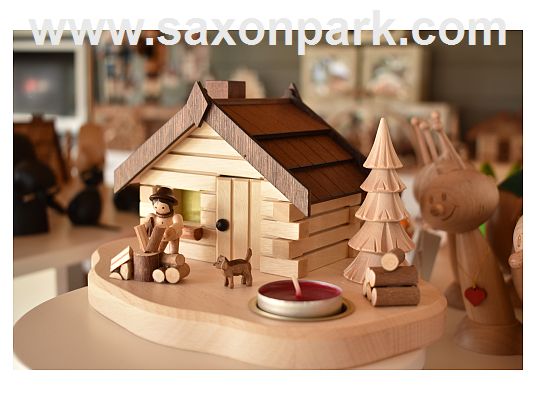smoke house with lumberjack and tea light (with video)