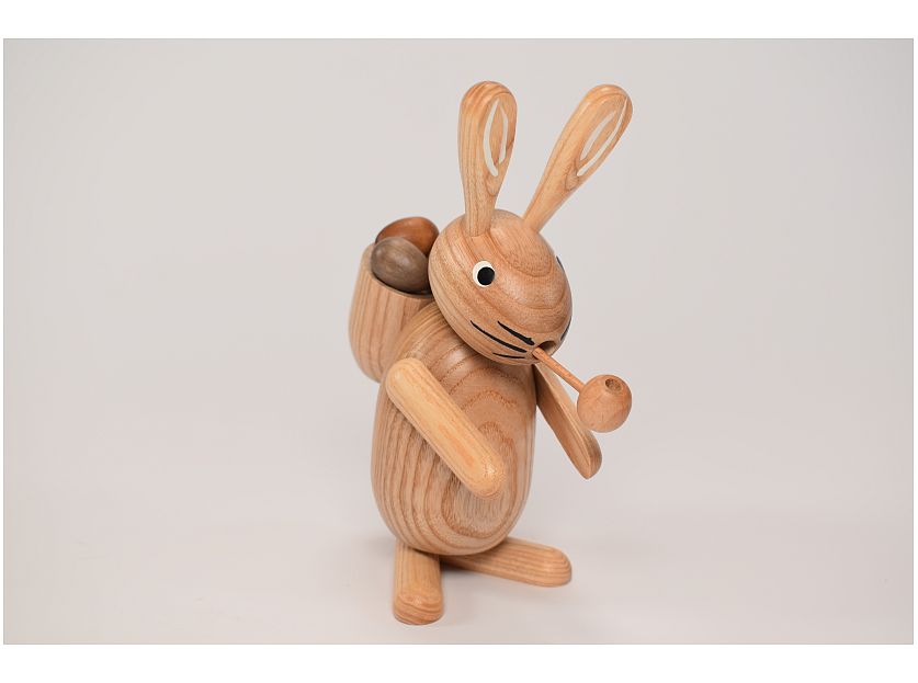 Dregeno - Smoking rabbit with egg basket nature